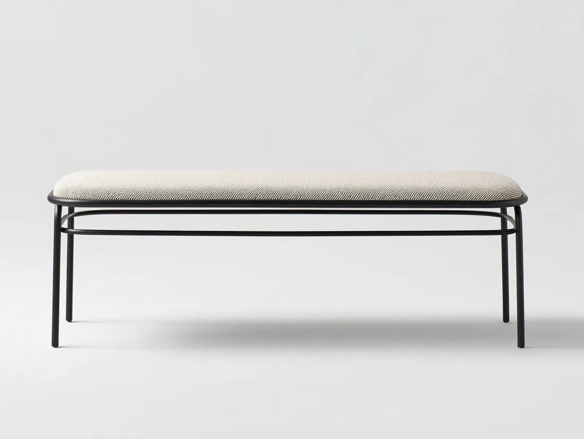 Banc de chambre 120×40×45 cm – tissu beige et métal noir – style moderne pour chambre